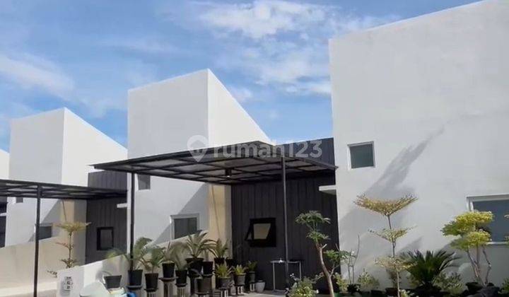 Dijual Rumah Woodville Hook Sidoarjo 1