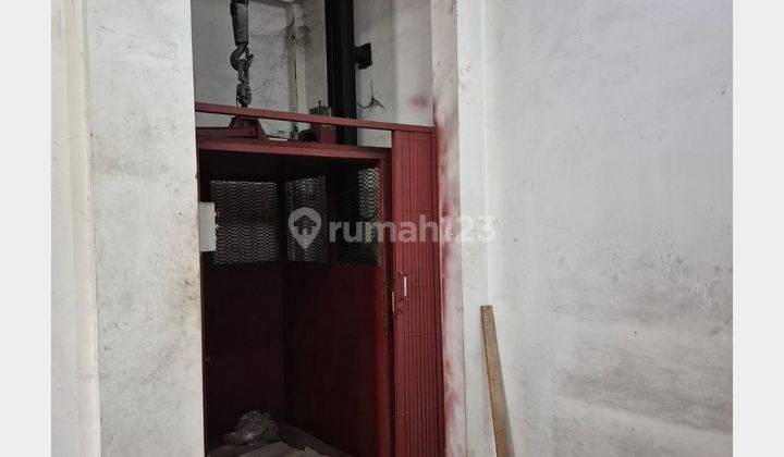 Disewakan Gudang dielngkapi dngan Lift Barang di Jl. Raya Trosobo Krian Sidoarjo 2
