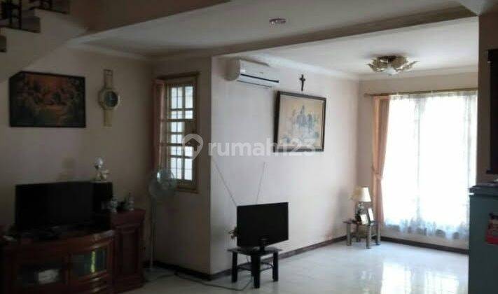 Dijual Rumah Vila Valensia Pakuwon Indah Surabaya 2