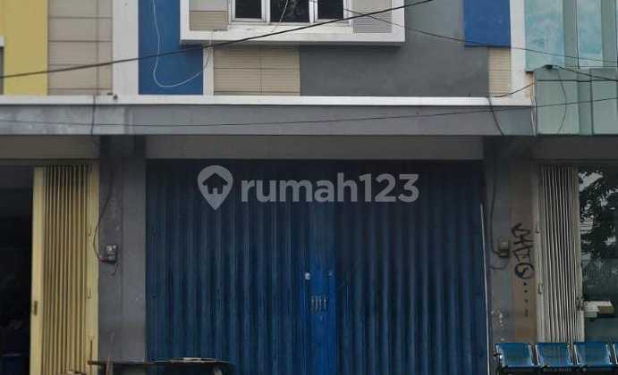 Ready-to-Occupy Shop House, Suitable for All Businesses on Raya Menganti