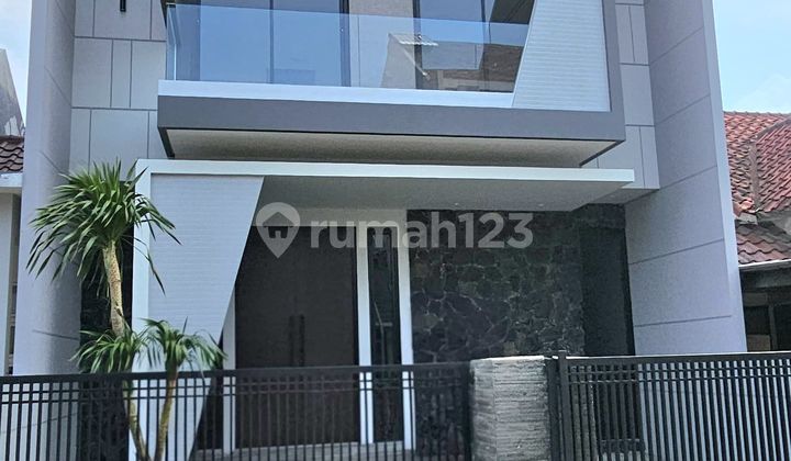 Want to Own a House in Citraland's Favorite Cluster Just a Step Away from Gwalk 2