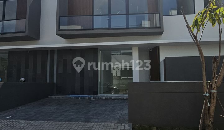 Rumah Lokasi Strategis Kawasan Dian Istana Rumah Lokasi Strategis Kawasan Dian Istana