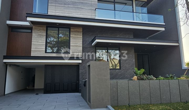 Lokasi Istimewa Row Double Way 20 Meter & Depan Taman Lokasi Istimewa Row Double Way 20 Meter & Depan Taman