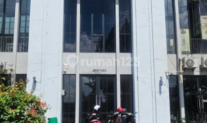 Strategic Shop Location Between 2 Elite Housing Complexes 1