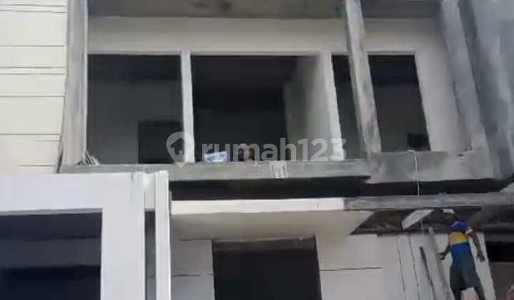 Citraland Luxury House Row 3 Car Street