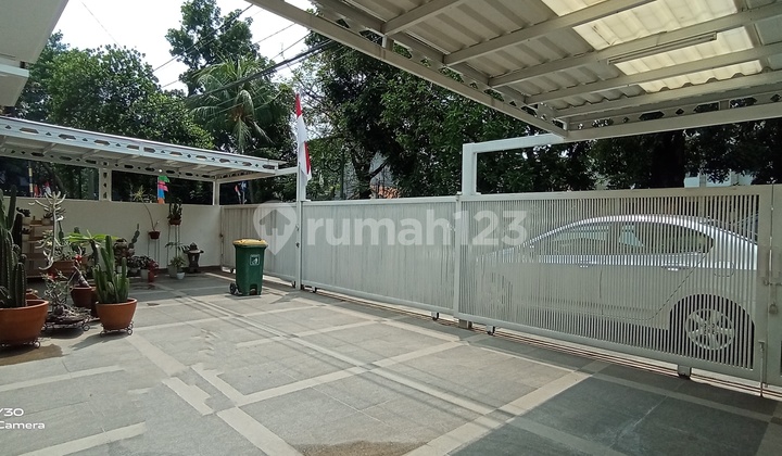 Rumah Siap Huni Area Strategis Kebayoran Baru