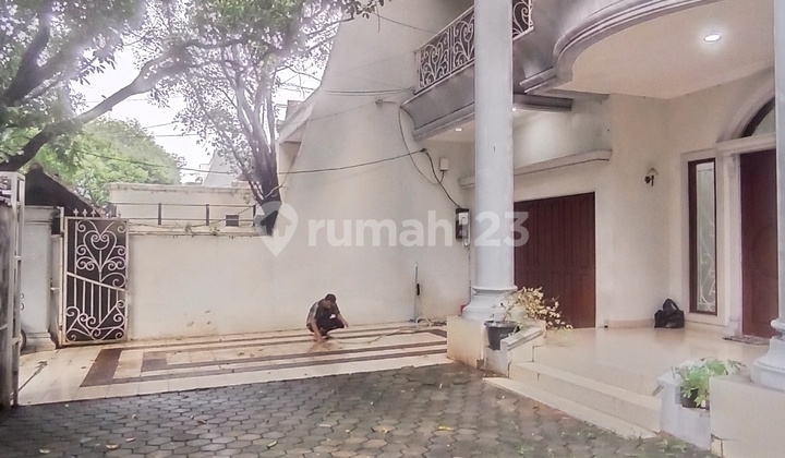 Area Senopati/ Scbd Bangunan 2 Lantai Cocok untuk Kantor/Usaha 2