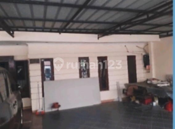 Attractive Price - Building Suitable for Business / Boarding House 2
