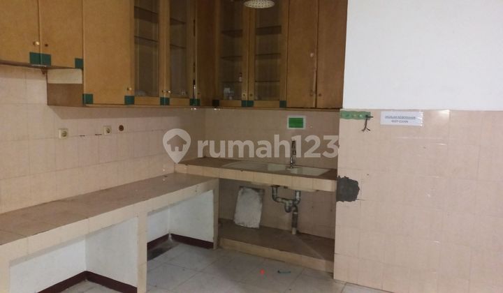 Rumah Cocok Hunian Kantor Mess Lokasi Strategis Tebet Barat Dekat Mt. Haryono