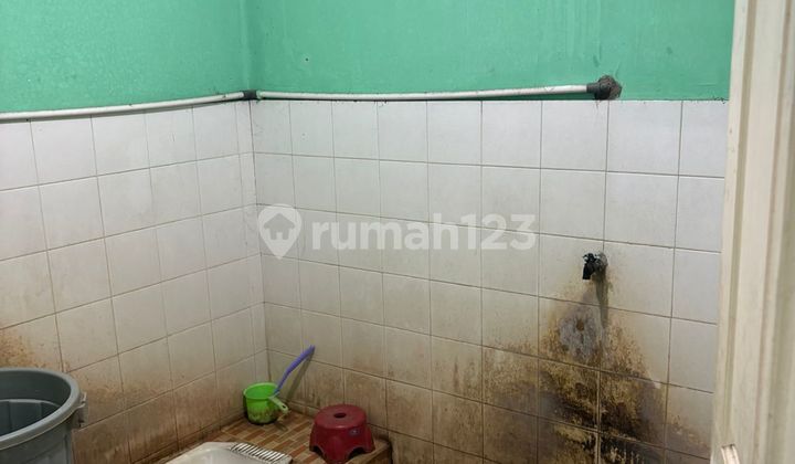 For Sale. House in North Kembangan, West Jakarta 2