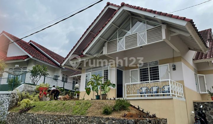 Dijual.villa Di Cipanas Puncak Dijual.villa Di Cipanas Puncak