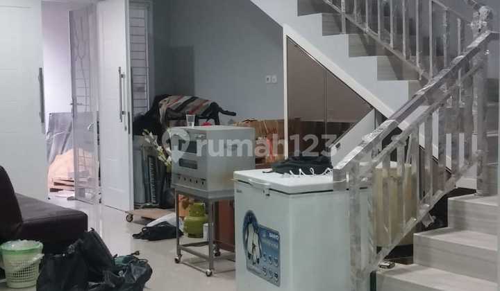 Dijual Rumah Taman Semanan Indah