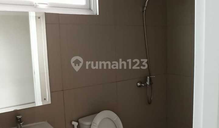 Murah / Bu Siap Huni, Rumah 2 Lantai, Savia Bsd 2