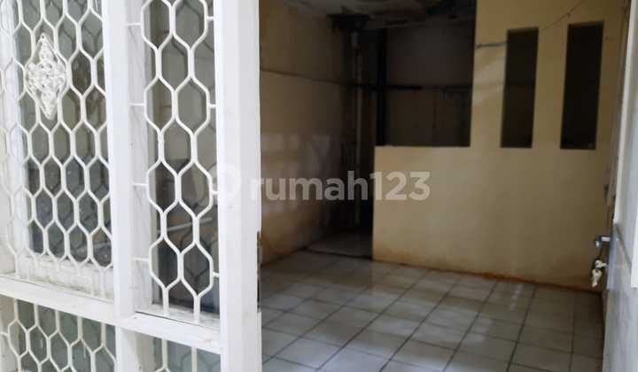 Murah Perlu Renovasi Rumah di Villa Bintaro 2