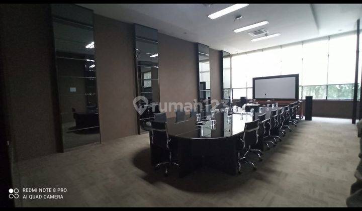 Gedung kantor lokasi sangat strategis 4