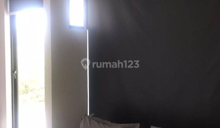 SUPER MURAH BANGET, RUMAH BAGUS FURNISH, SIAP HUNI, LUAS TANAH 160 M BSD  2