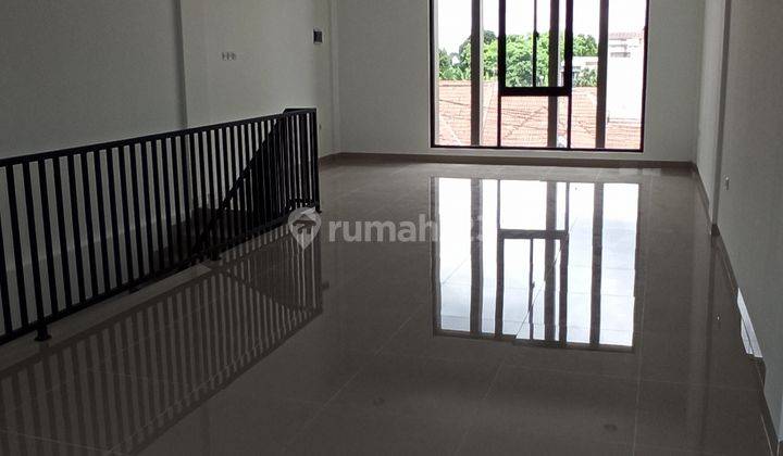 RUKO BARU, jarang ada, DI NUSALOKA, SIAP utk USAHA PINGGIR JALAN RAYA 10
