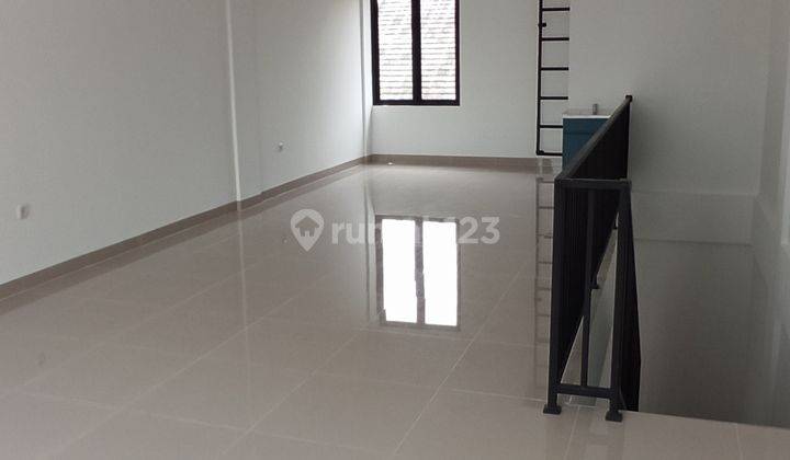RUKO BARU, jarang ada, DI NUSALOKA, SIAP utk USAHA PINGGIR JALAN RAYA 11
