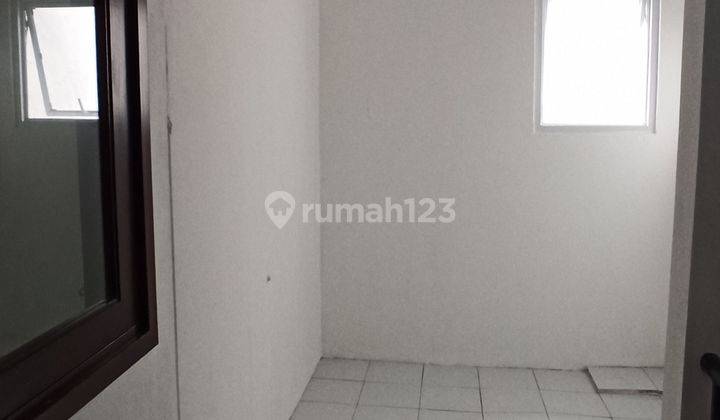 RUMAH USAHA, PINGGIR JALAN BOULEVARD ICON, COCOK utk USAHA Resto, Cafe, Kantor, sekolah, Kost, DLL 4