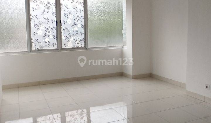 RUMAH USAHA, PINGGIR JALAN BOULEVARD ICON, COCOK utk USAHA Resto, Cafe, Kantor, sekolah, Kost, DLL 9