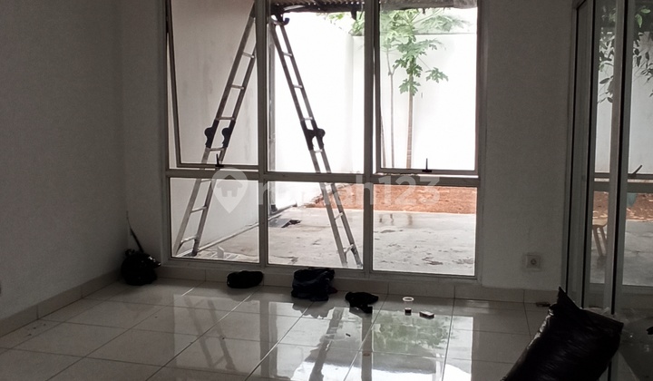 RUMAH USAHA, PINGGIR JALAN BOULEVARD ICON, COCOK utk USAHA Resto, Cafe, Kantor, sekolah, Kost, DLL 19