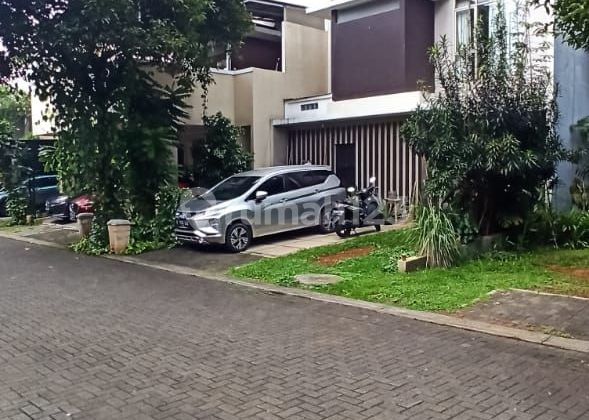 Nego,murah, Tanah Luas, Rumah 2 Lantai, Asri, Jarang Ada