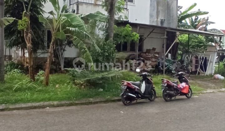 Murah, Rumah 2 Lantai, Hiitung Tanah Free Bangunan
