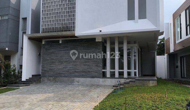 Rumah Baru 2 Lantai, Ada Rooftop Di Icon Bsd 1