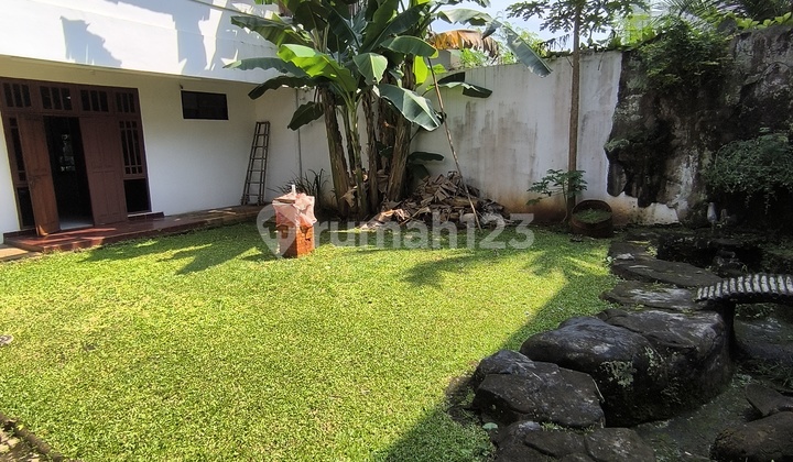 Hook House, Along the Main Road, Busy Area, Can be Used for Business, Villa Melati Mas. 2