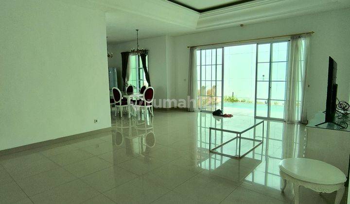 Rumah Siap Huni, Kolam Renang, Semi Furnish, Di De Park Bsd 2