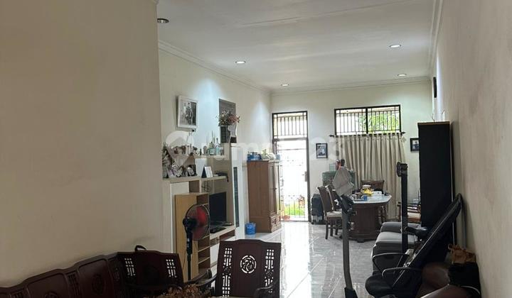 Rumah Gading Serpong, Luas 300 M, Lokasi Strategis Rumah Gading Serpong, Luas 300 M, Lokasi Strategis