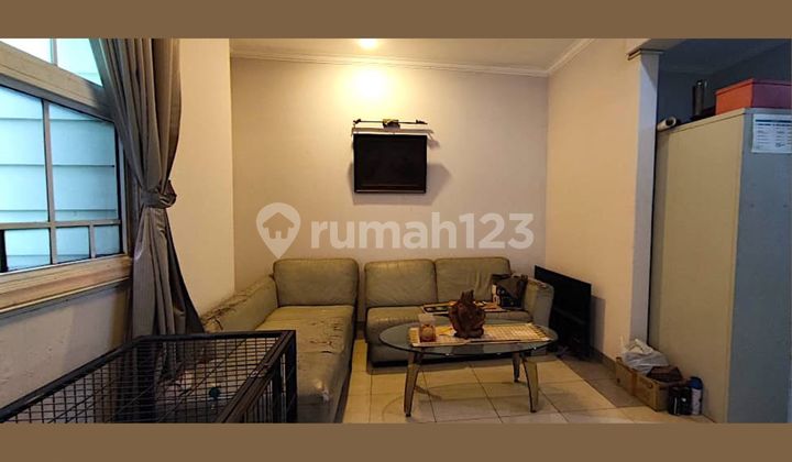 Cluster Casa Del Lago, Large House with Many Rooms and Swimming Pool 2