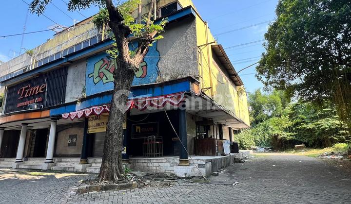 Thamrin Lippo Ruko Busy Location, Easy Access, Hook Position, and Premium Location.