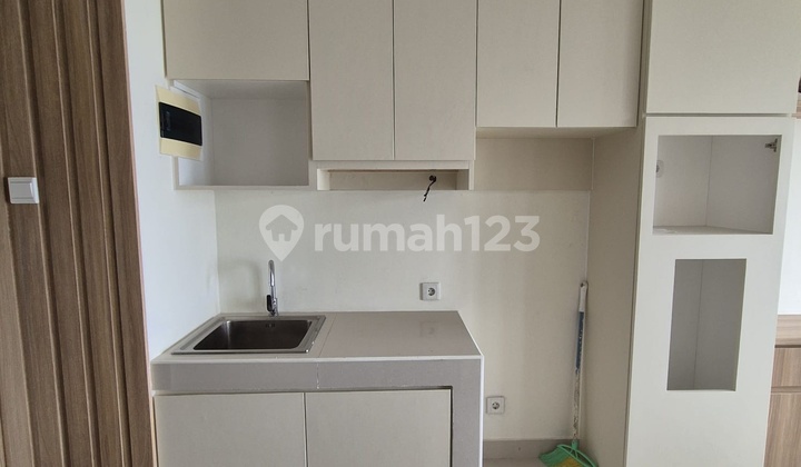 Apartemen Unit Studio Minimalis Modern di Pollux Mall Chadstone Tower Christie