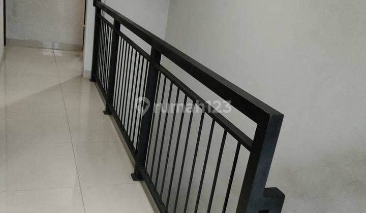 Rumah 2 Lantai di Moderland Tangerang 2