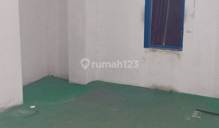 Gudang Industri Non Polutan Di dalam Komplek Pergudangan