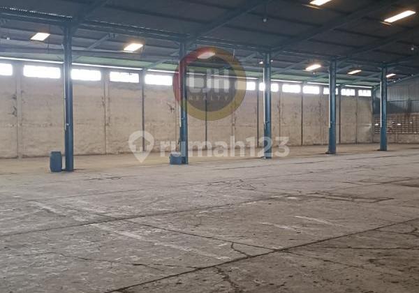 Factory or Warehouse in Imam Bonjol Area, Karawaci, Tangerang