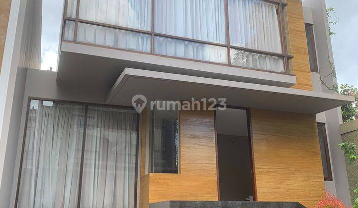 Town House Kemang Area the Heaven  1