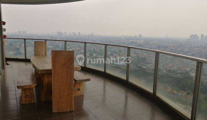 Dijual / Sewa  Rent Tower Ritz / Apartemen Kemang Village  3bedrom Fully Furnished ( L Balkon ) Nice Balkon  & Private Lift 1