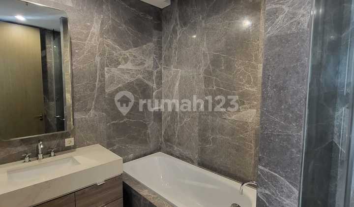 Apartemen 4 Kamar Tidur Semi Furnished /fullyfurnished Furniture By Request From Tenant 2