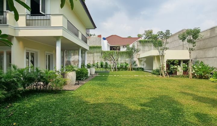Rumah Cantik 2 Lantai + Pool Private Di Kebayoran Baru (beautiful Garden House Dijakarta