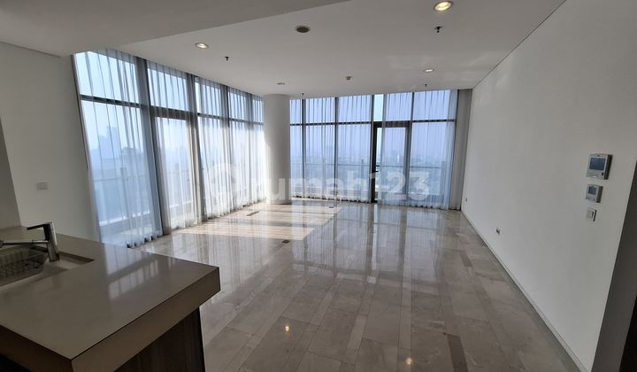 Apartemen Verde Two (petfriendly) 3 Kamar Tidur Semi Furnished Bagus