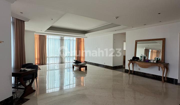 Beautiful Unit Low Floor Summer Tower - Jakarta