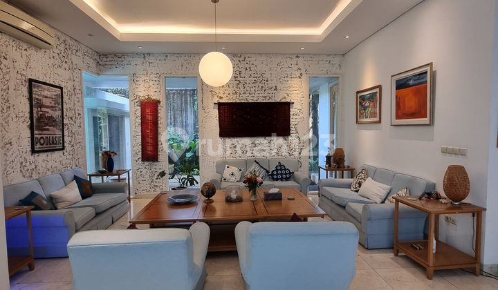 Beautiful Luxury 2-Story House in Kebayoran Baru