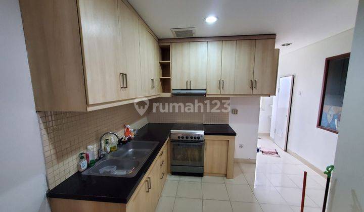 Rent Apartemen Permata Hijau Suites 4 Kamar Tidur, Jakarta 2