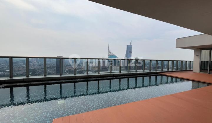 Private Viewing • 3-Story Penthouse at Anandamaya Residence • – Exclusive Invitation  

angle "Skyline Living – Life Above Jakarta"