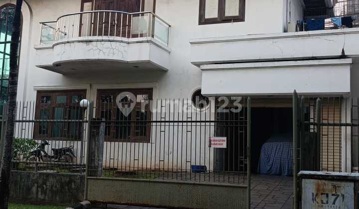 Rumah Jual / Sewa Dimega Kebun Jeruk Rumah Jual / Sewa Dimega Kebun Jeruk