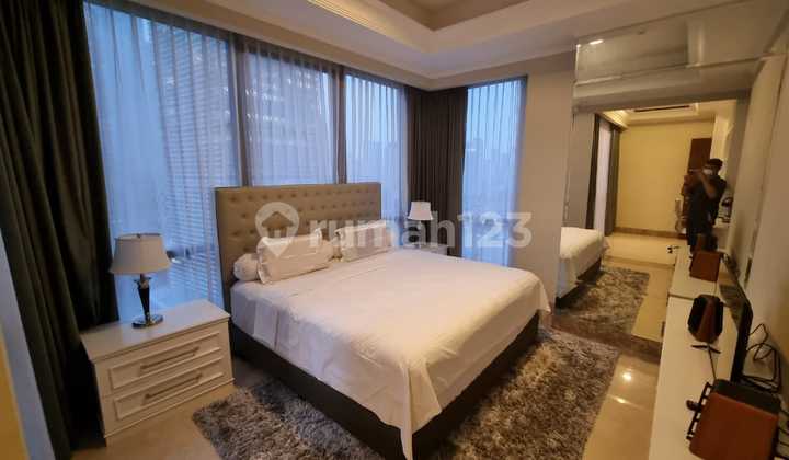 Apartemen Distric 8 – Mewah dan Baru, Semi Furnished, With Private Lift, Size 249 Sqm di Lengkapi Dengan Lemari + Toilet Yang Mewah View Cantik, Harga NEGO - SCBD Area, Jakarta Selatan 2