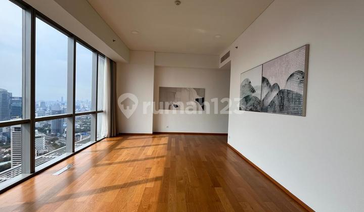 Private Viewing • 3-Story Penthouse at Anandamaya Residence • – Exclusive Invitation  

angle "Skyline Living – Life Above Jakarta" 2