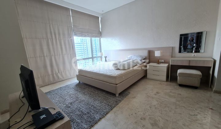 Apartemen Essence Darmawangsa 3 Kamar Tidur Bagus